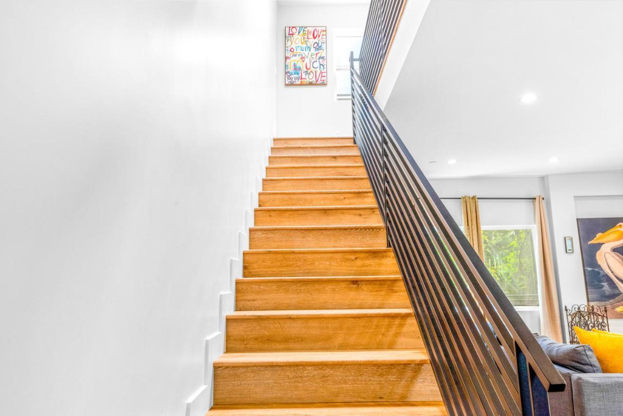 Stylish Sherman Oaks Townhouse 3Bed + 3.5Bath All Master Suites 洛杉矶 外观 照片