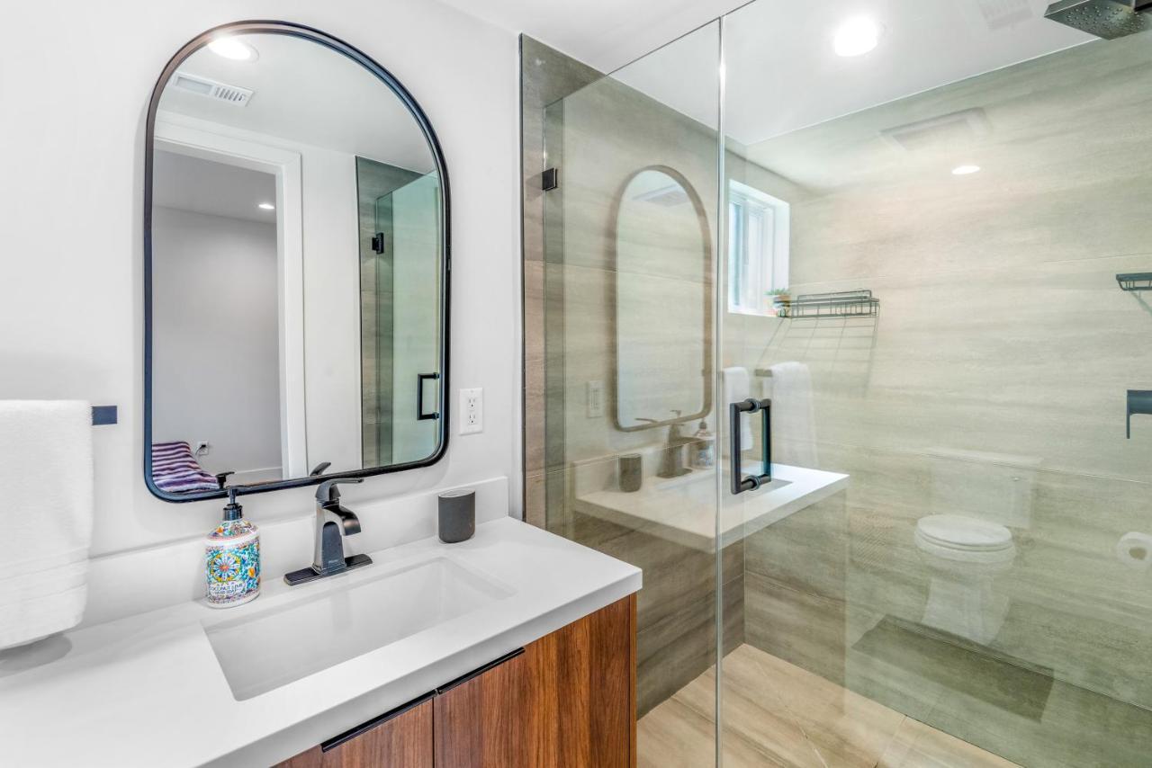 Stylish Sherman Oaks Townhouse 3Bed + 3.5Bath All Master Suites 洛杉矶 外观 照片