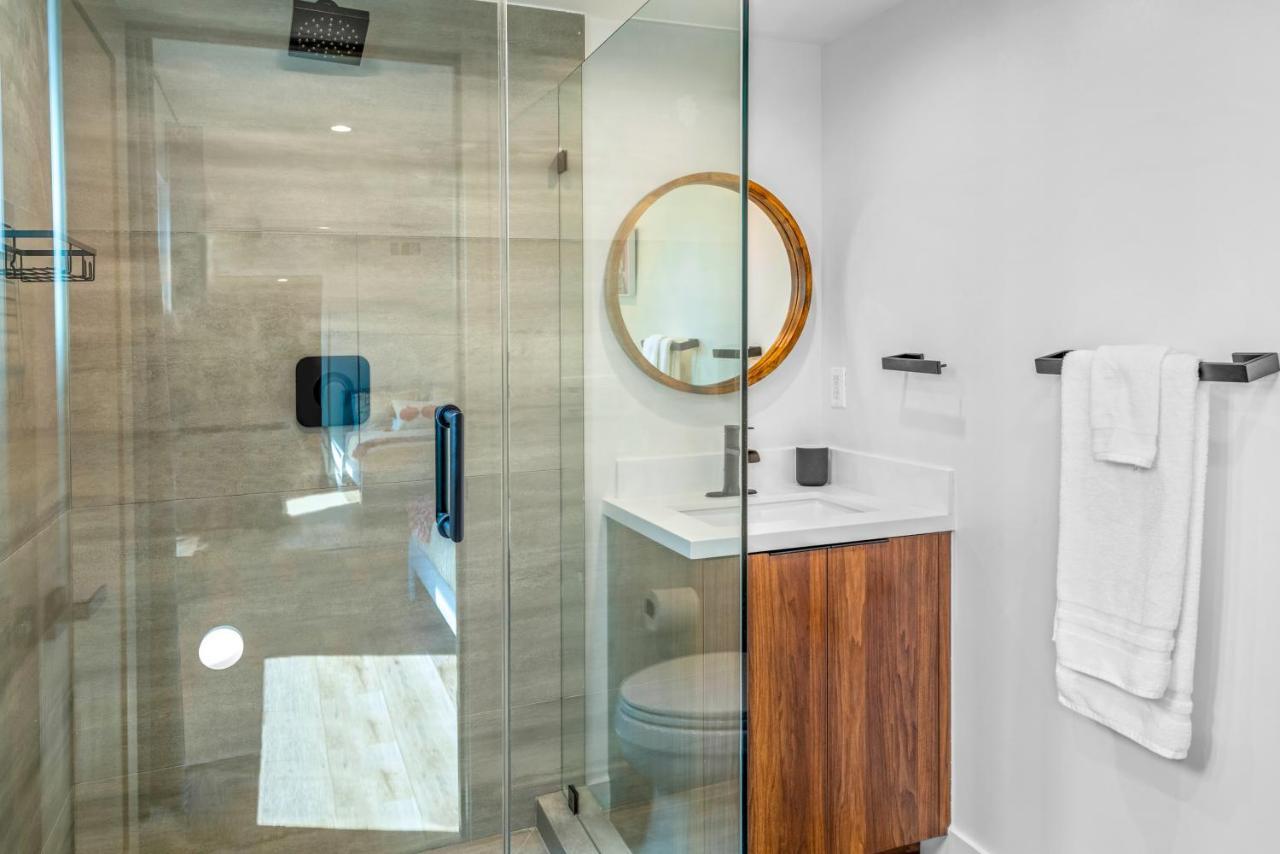 Stylish Sherman Oaks Townhouse 3Bed + 3.5Bath All Master Suites 洛杉矶 外观 照片